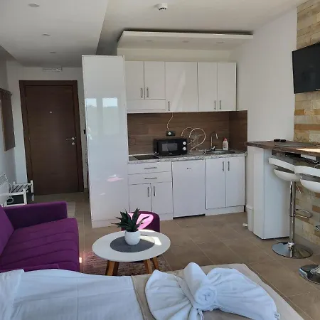 Kloudscape Milmari &