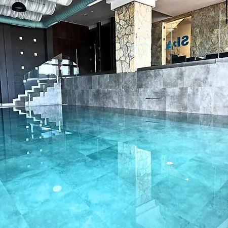 Kloudscape Milmari &