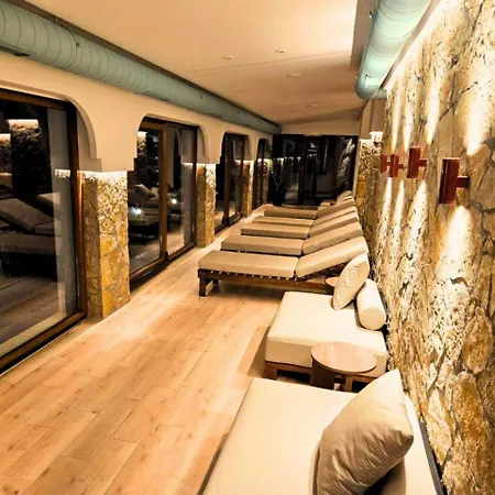 Kloudscape Milmari & Apartman *