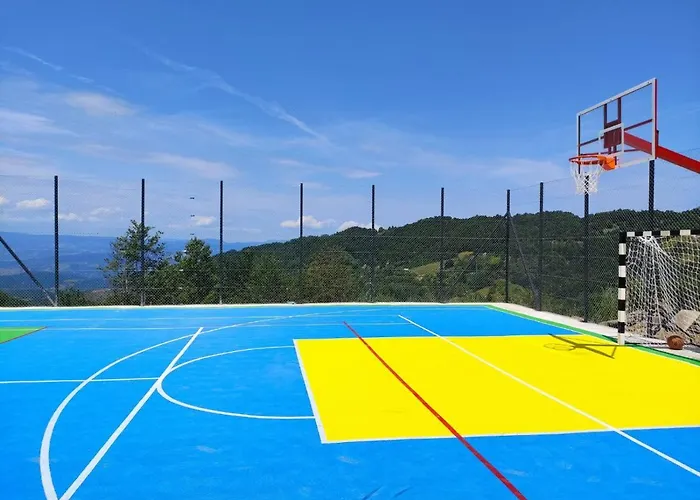 Kloudscape Milmari & شقة كوباونيك