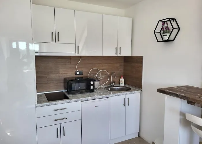 Kloudscape Milmari &