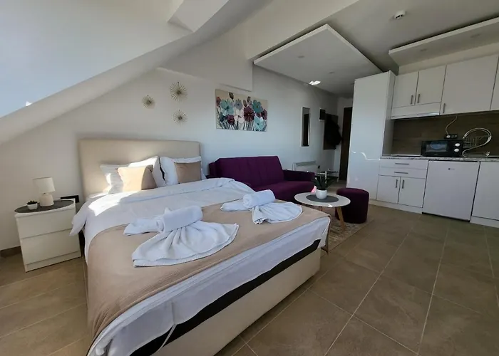 Kloudscape Milmari & كوباونيك