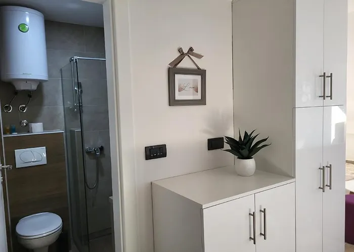 아파트 Kloudscape Milmari & *